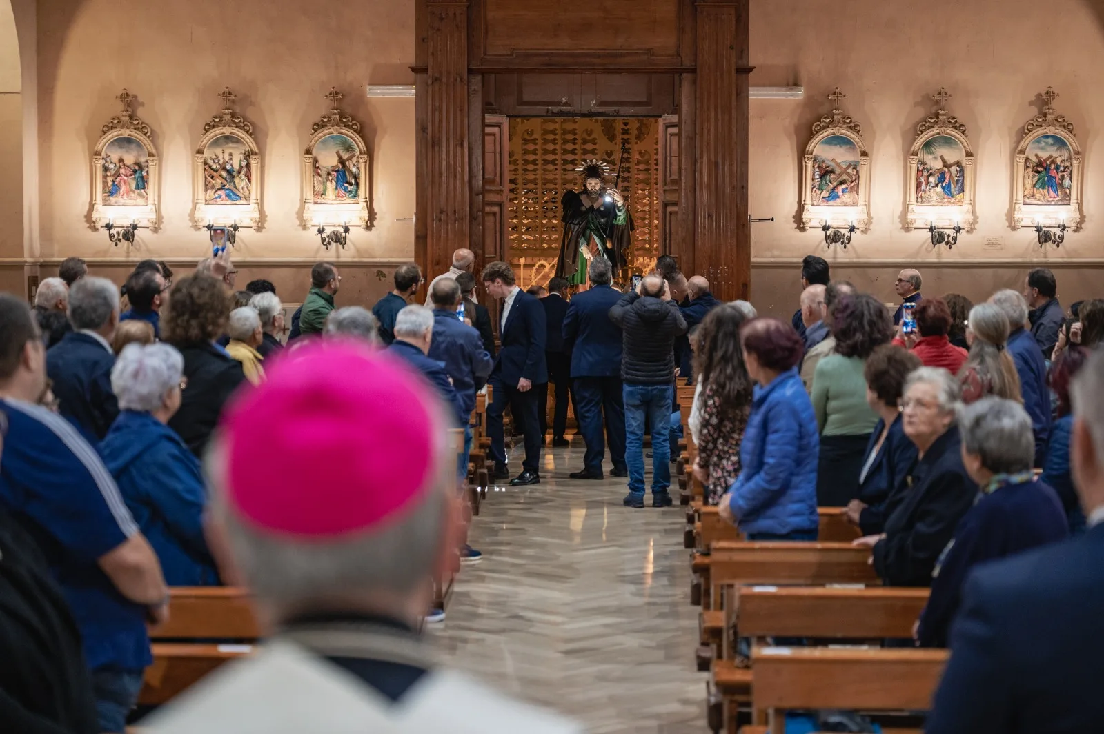fedeli-parrocchia-santa-maria-addolorata-alezio